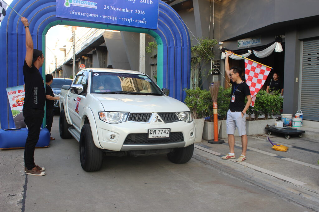 Car Rally เส้นทาง กรุงเทพ - นครปฐม - สวนน้ำผึ้ง, Soda Tour โซดาทัวร์,