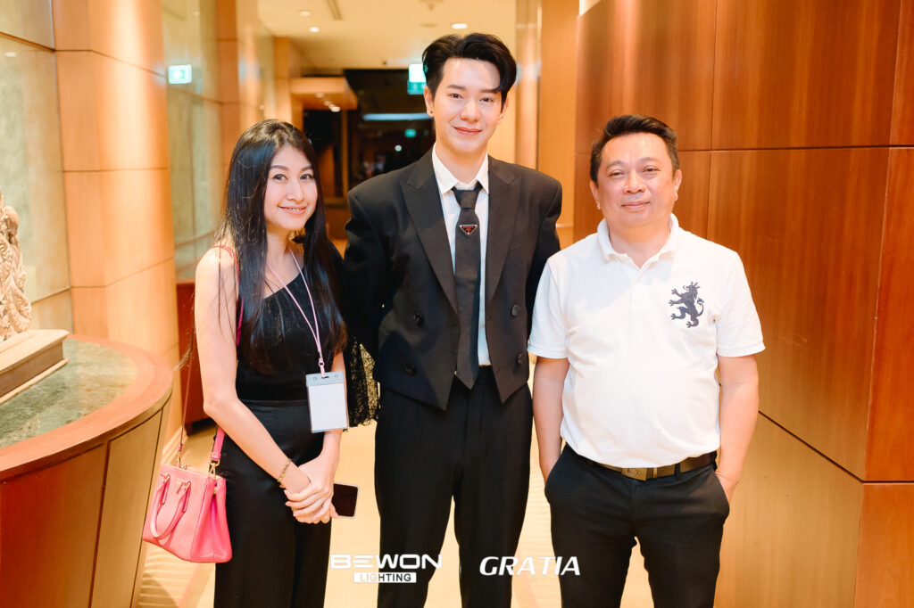 งานเลี้ยงลูกค้ารายใหญ่, Soda Tour โซดาทัวร์,