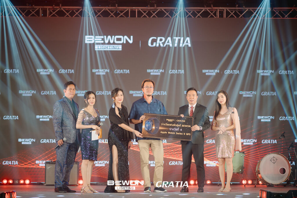 งานเลี้ยงลูกค้ารายใหญ่, Soda Tour โซดาทัวร์,