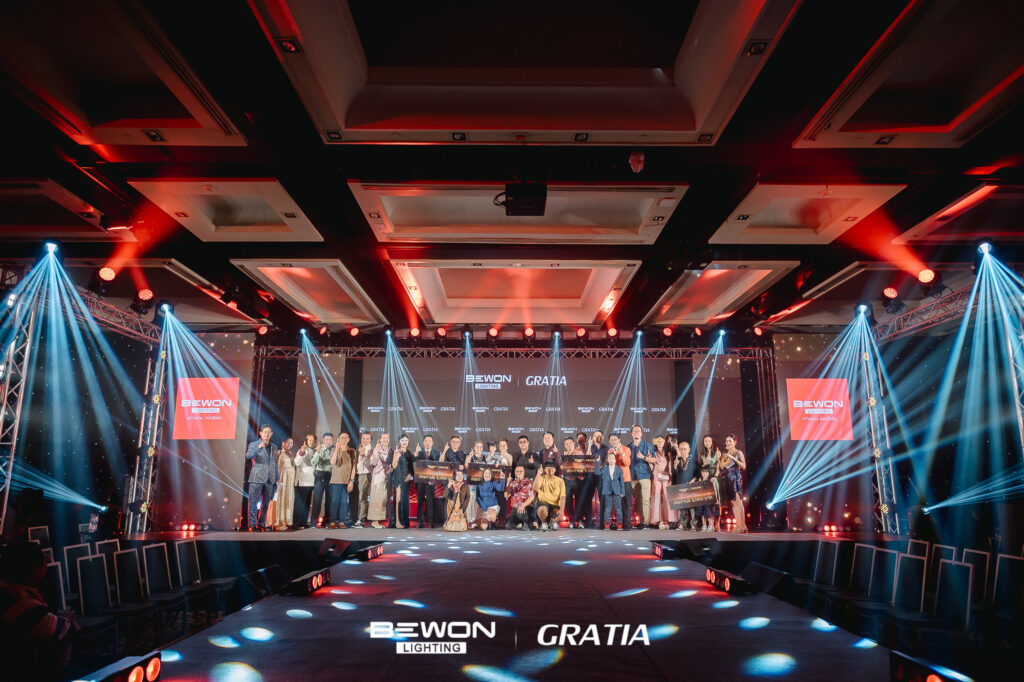 งานเลี้ยงลูกค้ารายใหญ่, Soda Tour โซดาทัวร์,