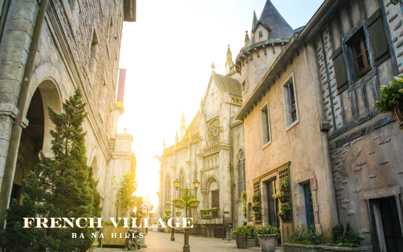 หมู่บ้านฝรั่งเศส (French Village)