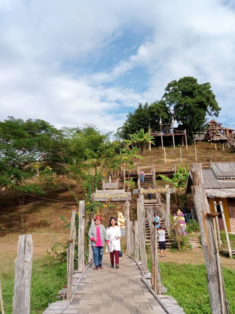 ทัวร์สะพานซูตองเป้ จ.แม่ฮ่องสอน, Soda Tour โซดาทัวร์,