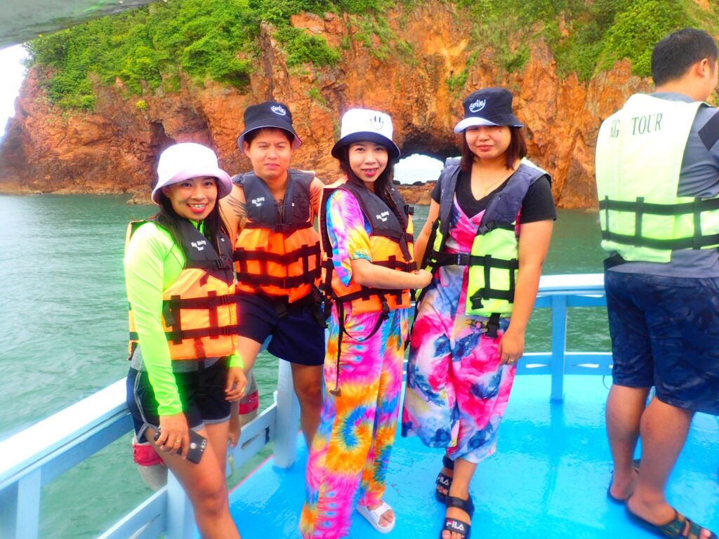 ทัวร์เกาะทะลุ จ.ประจวบฯ 3 วัน 2 คืน, Soda Tour โซดาทัวร์,