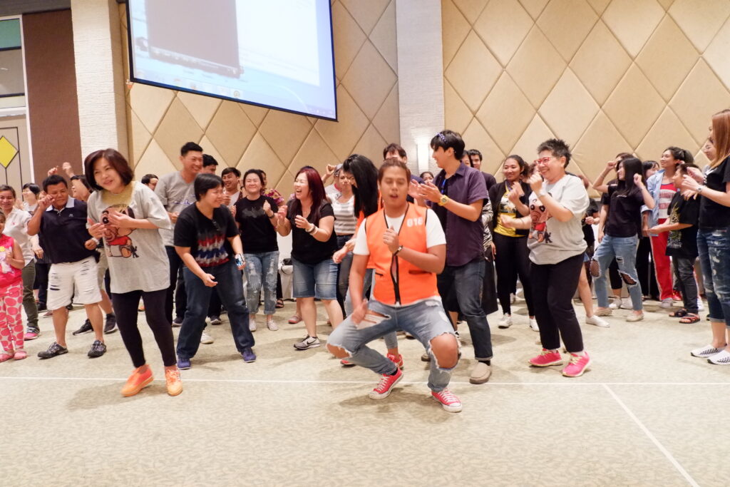 ชมรม เอเย่นต์ คลับ, Soda Tour โซดาทัวร์,