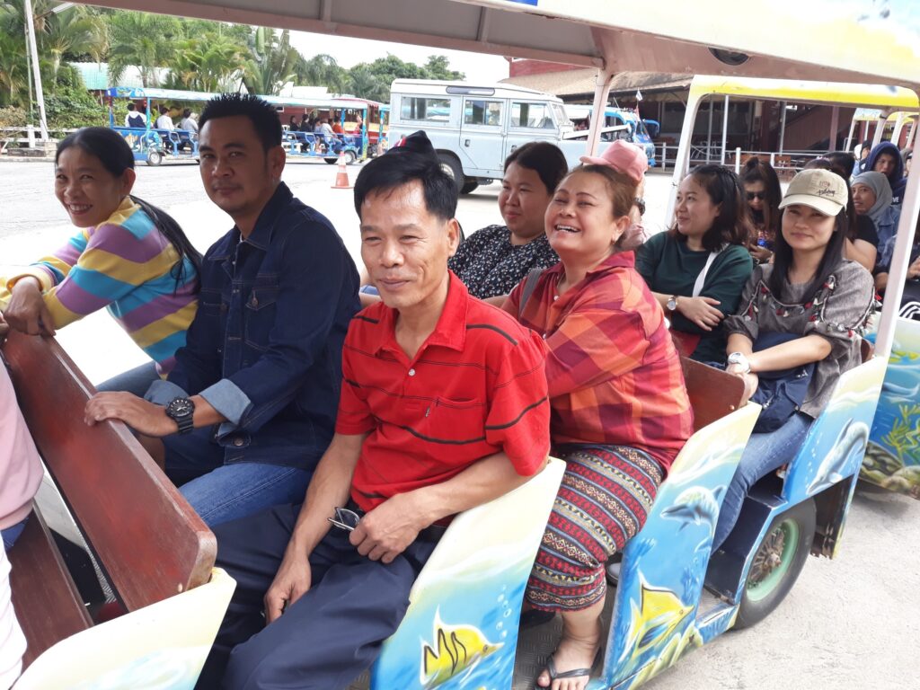 ปากช่อง 2 วัน 1 คืน บริษัท พัทยาฟู้ดส์ จำกัด รุ่นที่ 3, Soda Tour โซดาทัวร์,