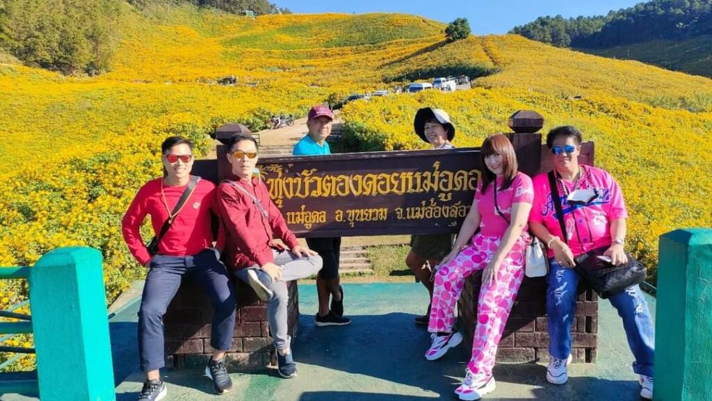 ทุ่งบัวตอง ดอยแม่อูคอ จ.แม่ฮ่องสอน, Soda Tour โซดาทัวร์,