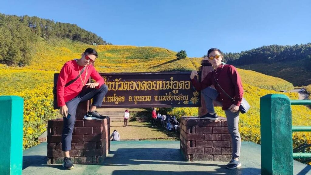 ทุ่งบัวตอง ดอยแม่อูคอ จ.แม่ฮ่องสอน, Soda Tour โซดาทัวร์,