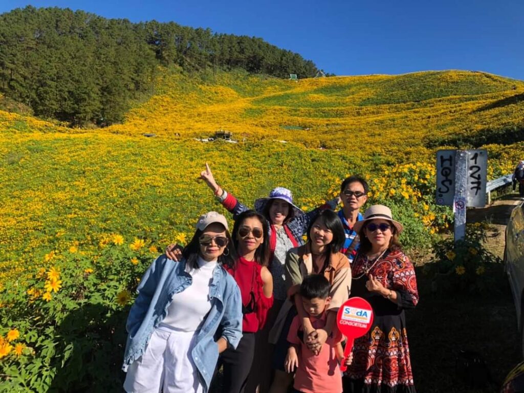 ทุ่งบัวตอง ดอยแม่อูคอ จ.แม่ฮ่องสอน, Soda Tour โซดาทัวร์,