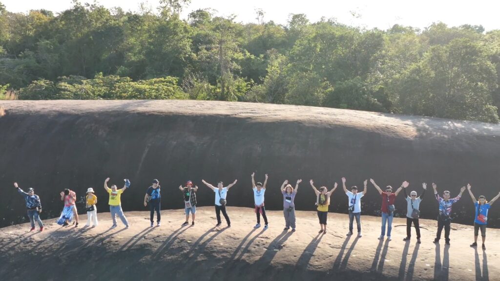ทัวร์หินสามวาฬ จ.บึงกาฬ, Soda Tour โซดาทัวร์,