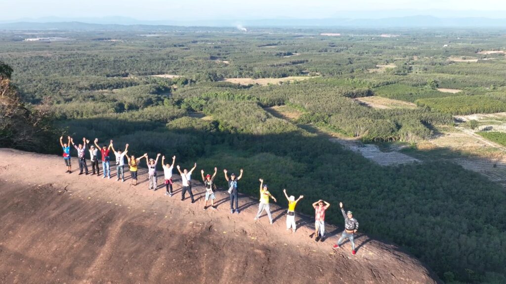ทัวร์หินสามวาฬ จ.บึงกาฬ, Soda Tour โซดาทัวร์,
