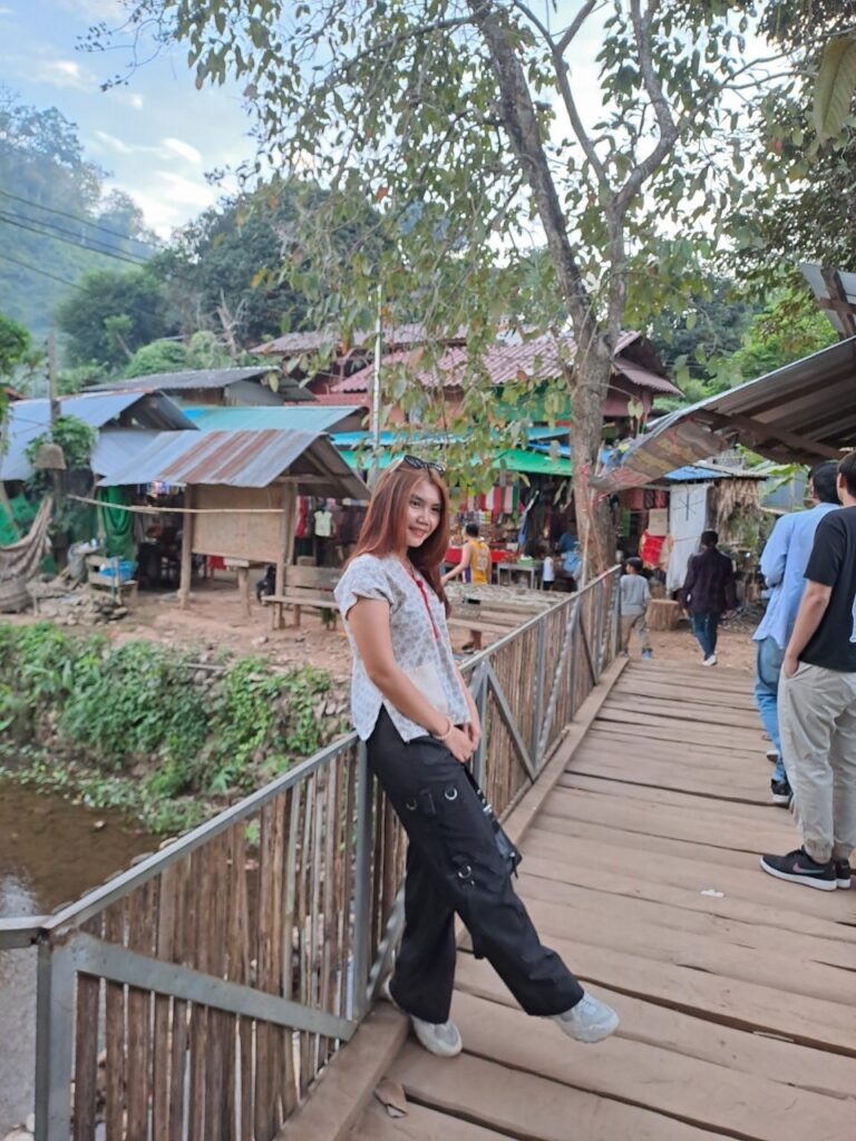 ทัวร์กะเหรี่ยงคอยาว ห้วยเสือเฒ่า จ.แม่ฮ่องสอน, Soda Tour โซดาทัวร์,