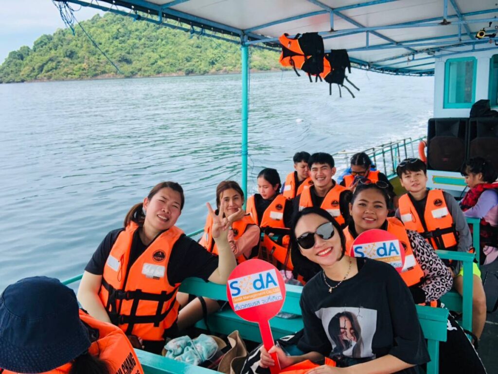 เกาะช้าง 3 วัน 2 คืน บริษัท แอดอินบิซิเนส, Soda Tour โซดาทัวร์,