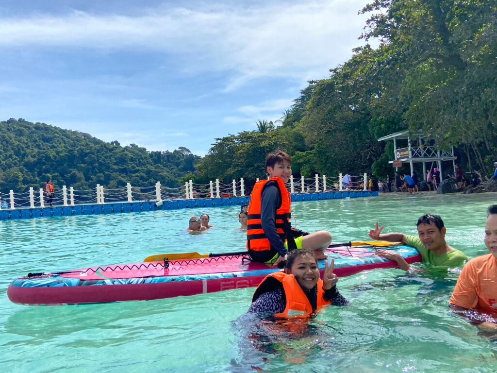 เกาะช้าง 3 วัน 2 คืน บริษัท แอดอินบิซิเนส, Soda Tour โซดาทัวร์,