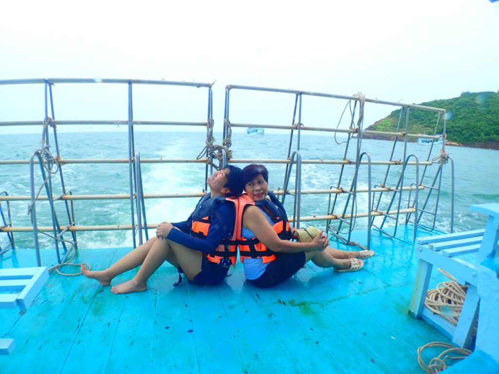 ดำน้ำเกาะทะลุ เกาะสิงห์ จ.ประจวบฯ สหกรณ์ออมทรัพย์ทหารผ่านศึก, Soda Tour โซดาทัวร์,