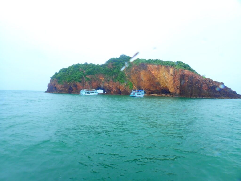 ดำน้ำเกาะทะลุ เกาะสิงห์ จ.ประจวบฯ สหกรณ์ออมทรัพย์ทหารผ่านศึก, Soda Tour โซดาทัวร์,